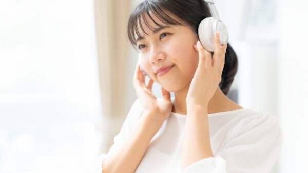 『音』が髪に与える影響？自然音やヒーリングミュージックと自律神経の関係